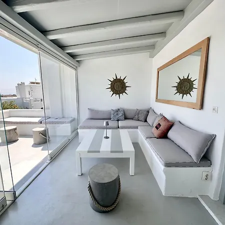Luxurious Rooftop Escape Apartment *
