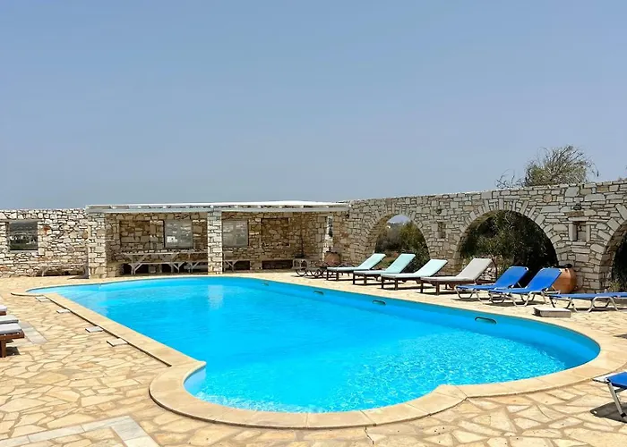 Apartment Luxurious Rooftop Escape